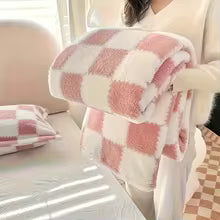 A Blanket Exclusivel A Blanket Suitable For Relaxation Cool And Comfortable Applicable To Bed Blankets