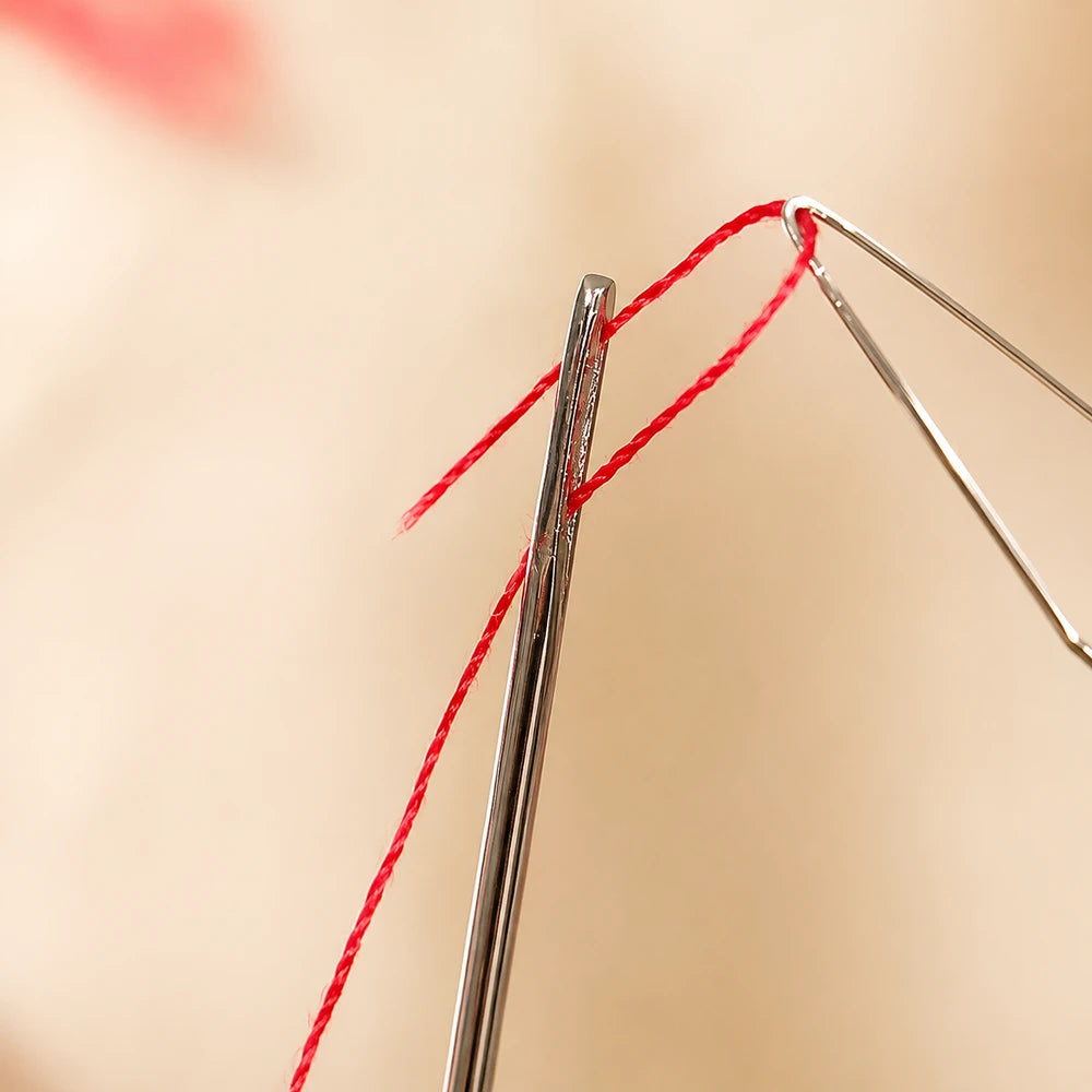 Plastic Needle Threader Set