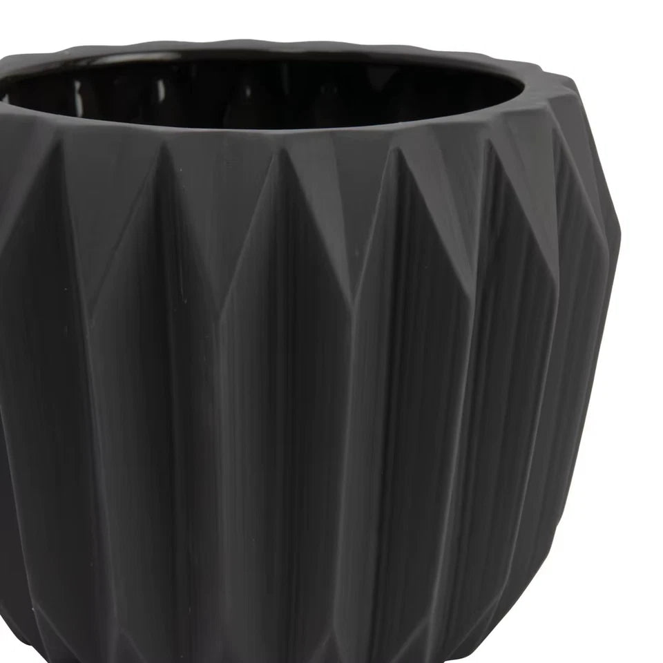 Stoneware Fluted Planter Decorative Flower Pot Indoor Outdoor Suitable Succulents Herbs Modern